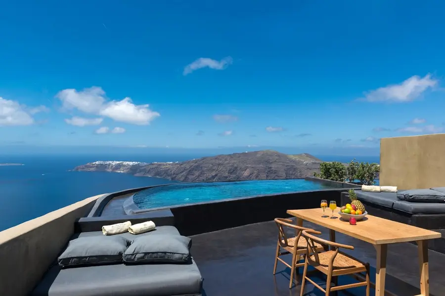 andronis-concept-wellness-santorini — pool