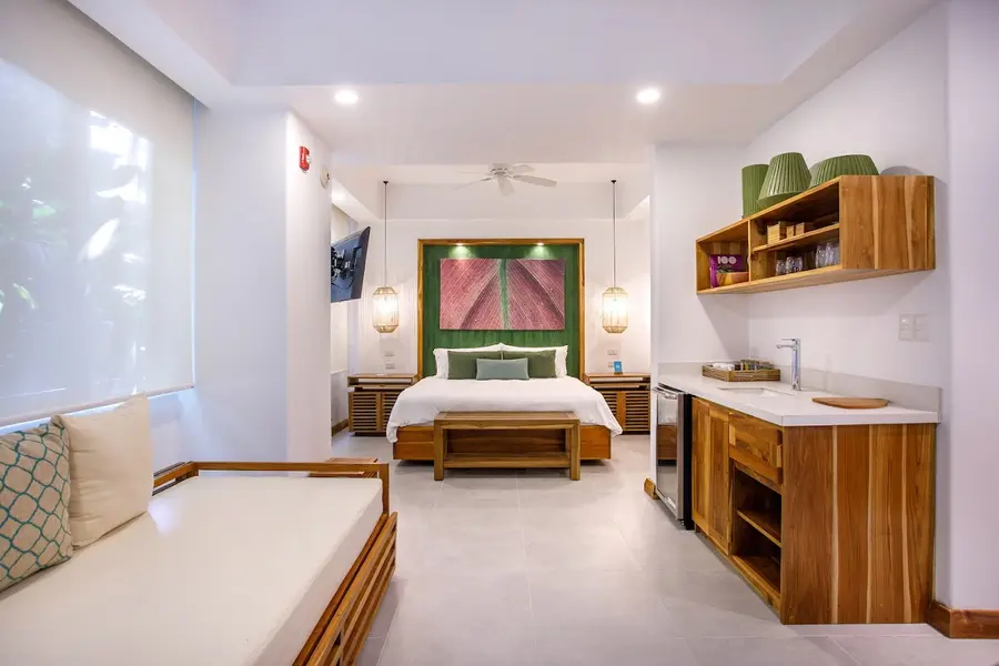 arenas-del-mar-manuel-antonio-costa-rica — pool