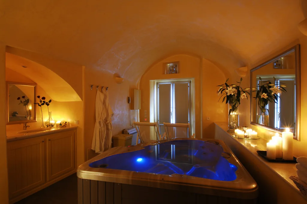 astra-suites-imerovigli-santorini — hero