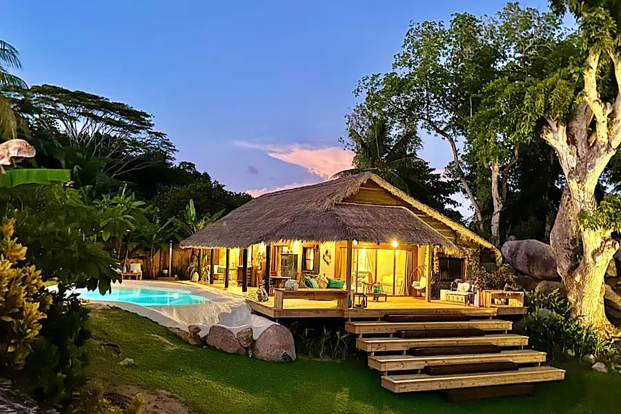 chateau-de-feuilles-seychelles-seychelles — room