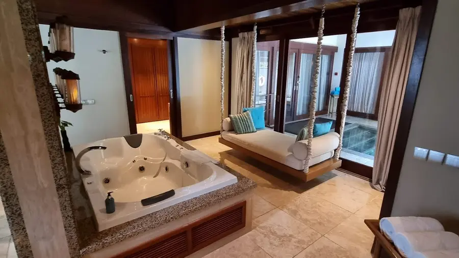 constance-ephelia-mahe-seychelles-seychelles — pool