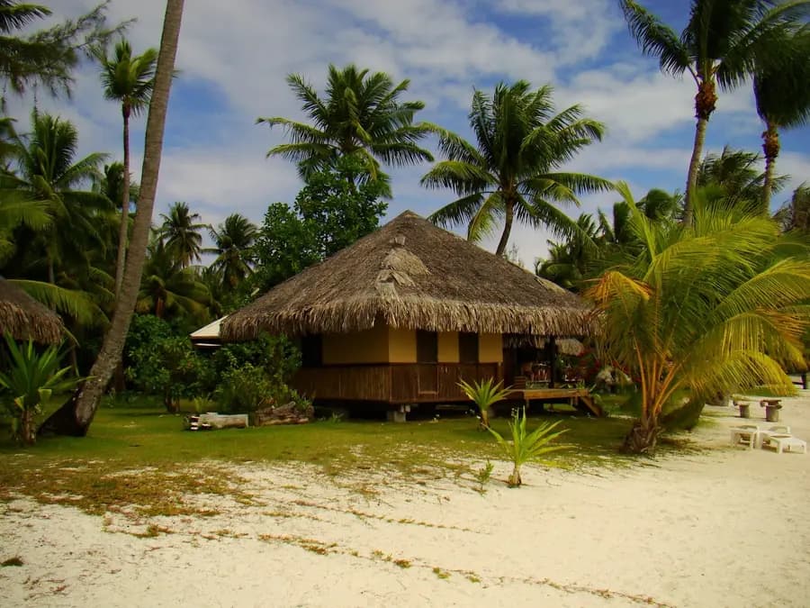 eden-beach-bora-bora — pool