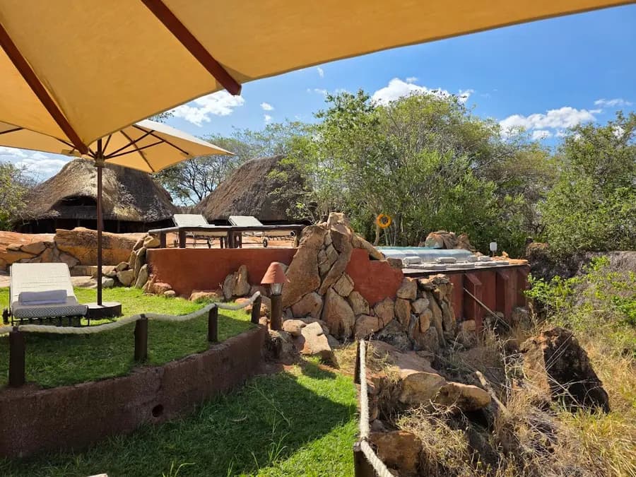 elsas-kopje-meru-kenya — room