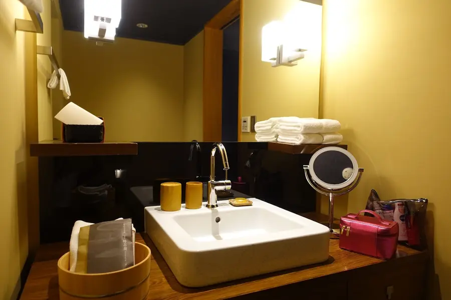 hoshinoya-kyoto-japan — room