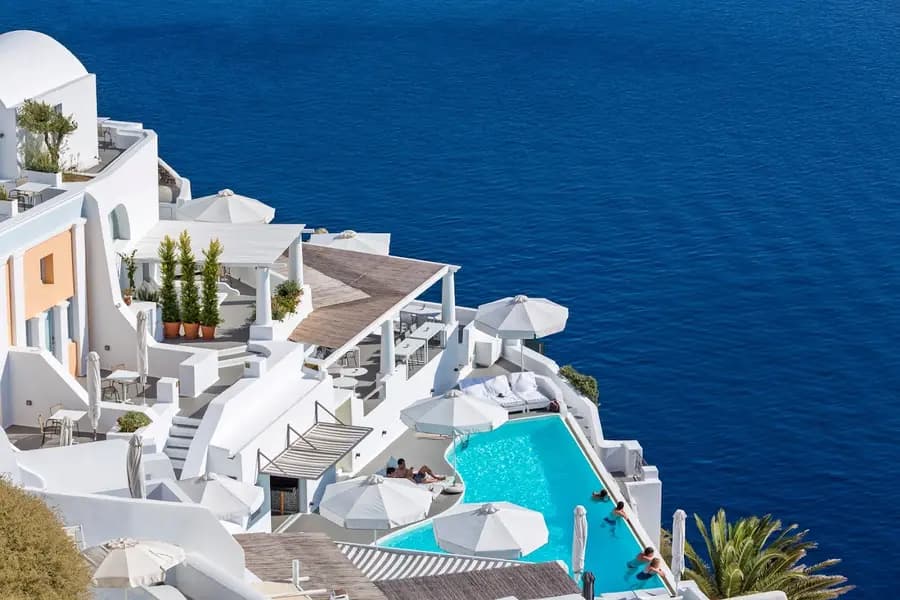katikies-hotel-santorini-greece — room