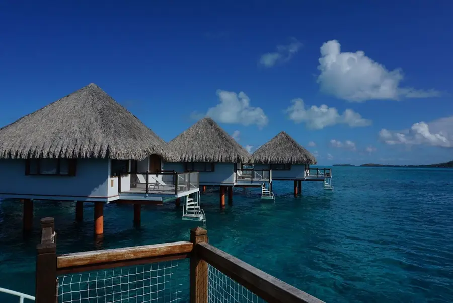 le-meridien-bora-bora — pool