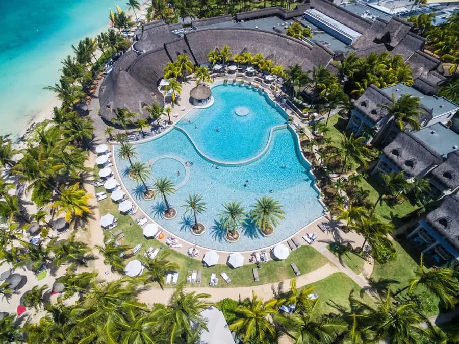 lux-belle-mare-mauritius — pool