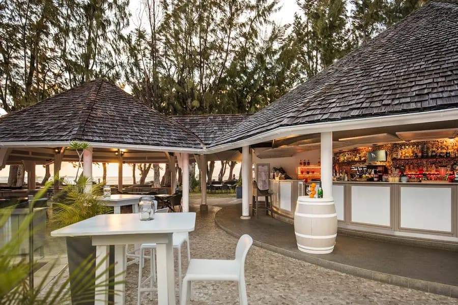 lux-saint-gilles-reunion — dining