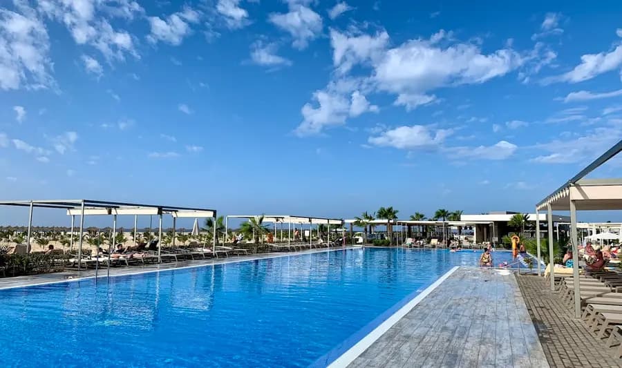 riu-palace-santa-maria-cape-verde — pool