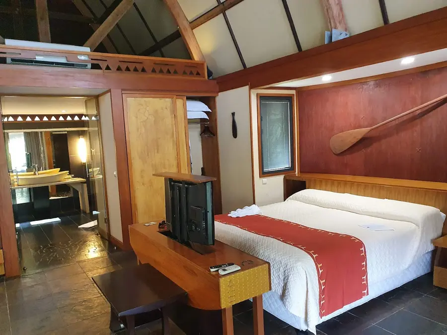 te-tiare-beach-resort-huahine-french-polynesia — spa