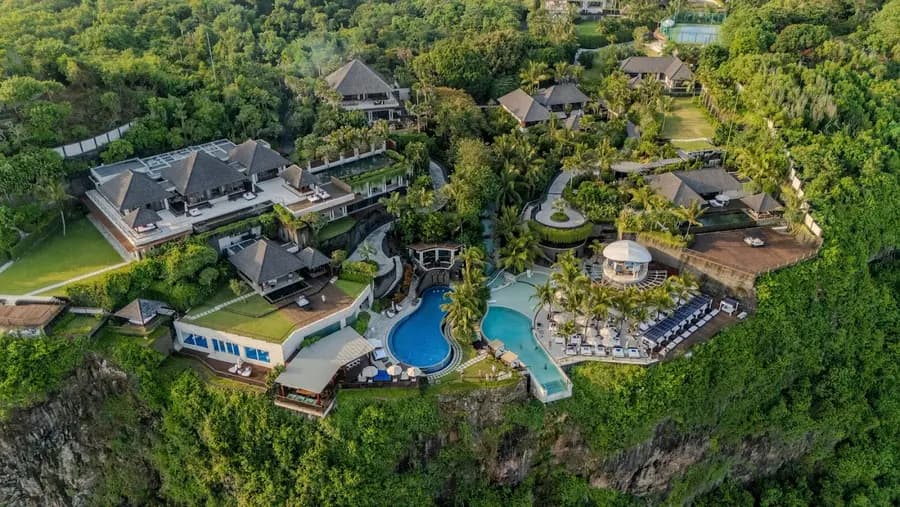 the-edge-bali-uluwatu — room