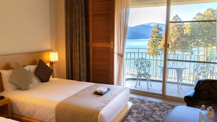 the-prince-hakone-japan — pool