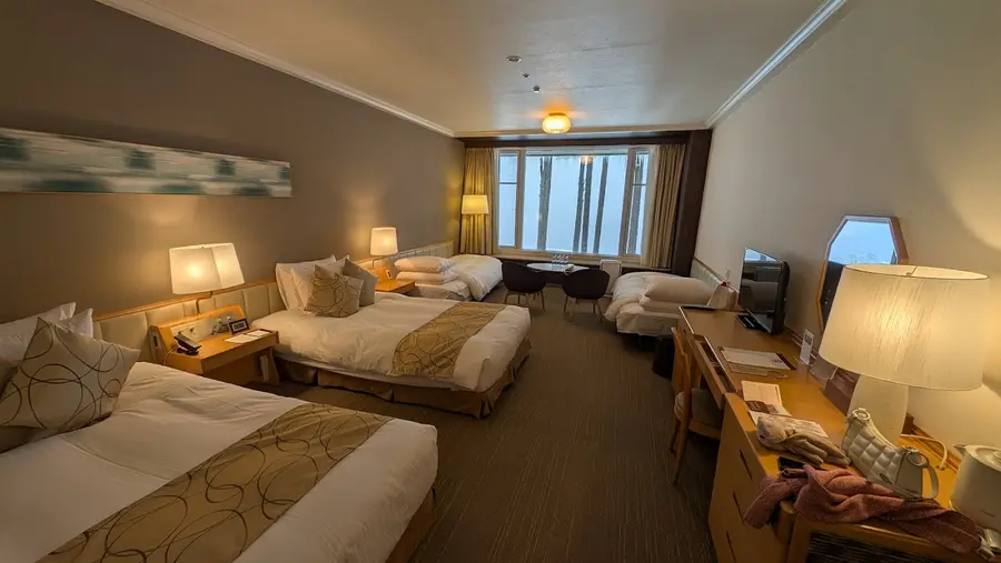 the-prince-hakone-japan — room