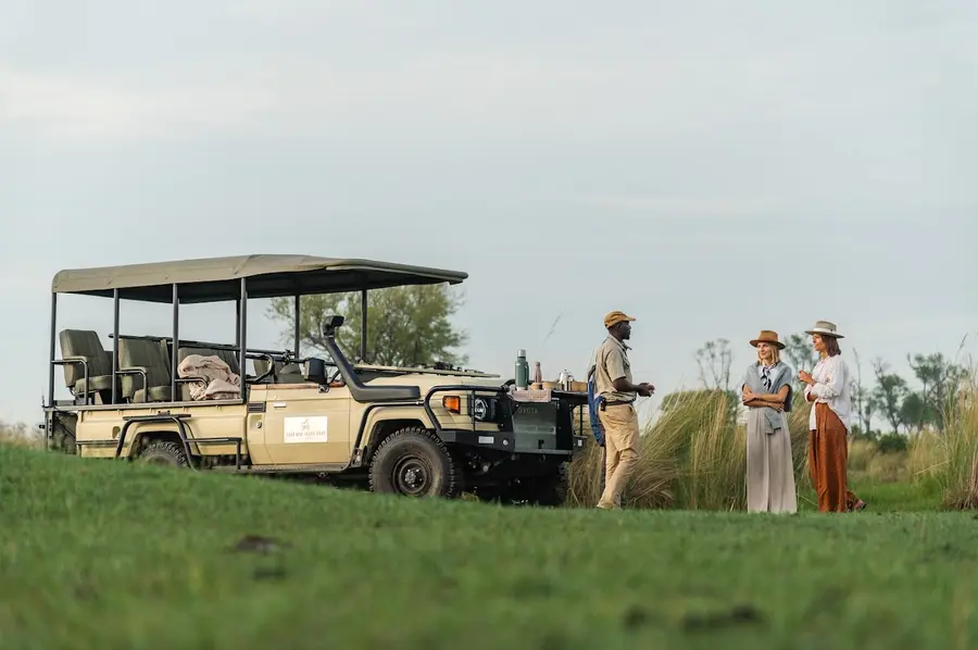 tuludi-khwai-private-reserve-botswana — dining