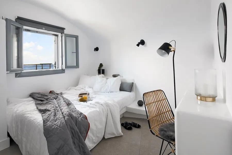 virginias-cave-villas-santorini — spa