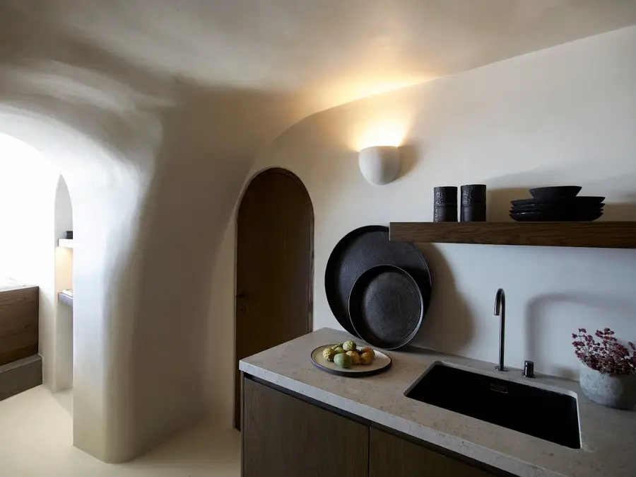 vora-lifestyle-hotel-oia-santorini — dining