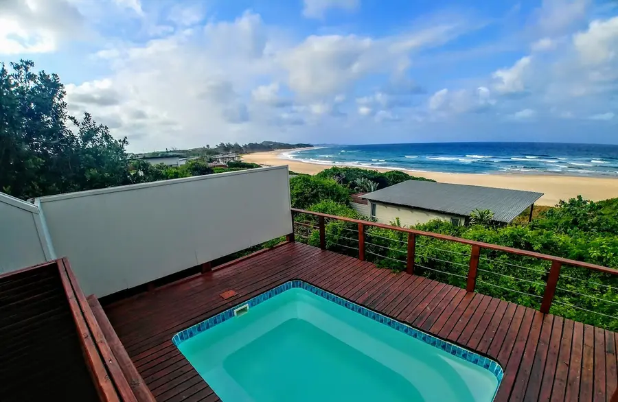 white-pearl-resort-mozambique — pool