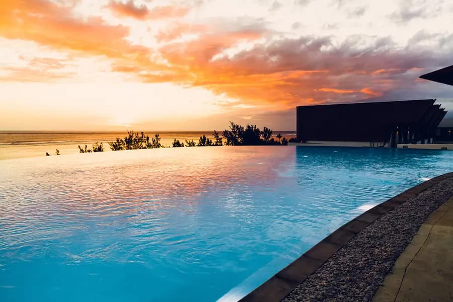 akoya-hotel-spa-reunion — pool