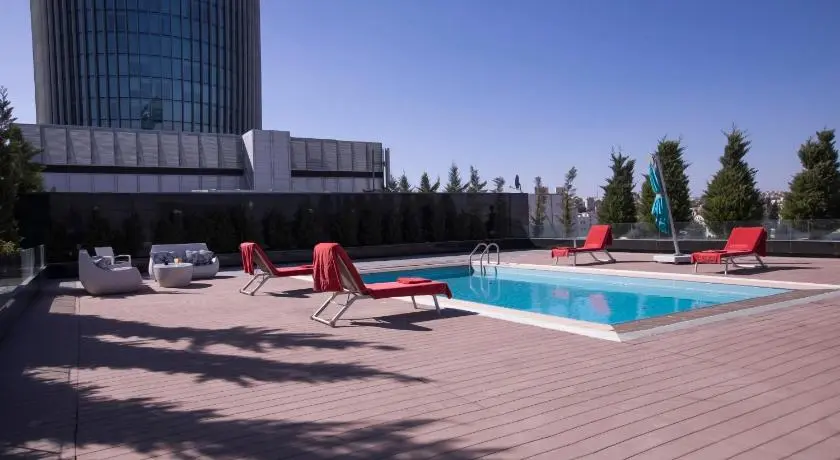 amman-rotana-jordan — room