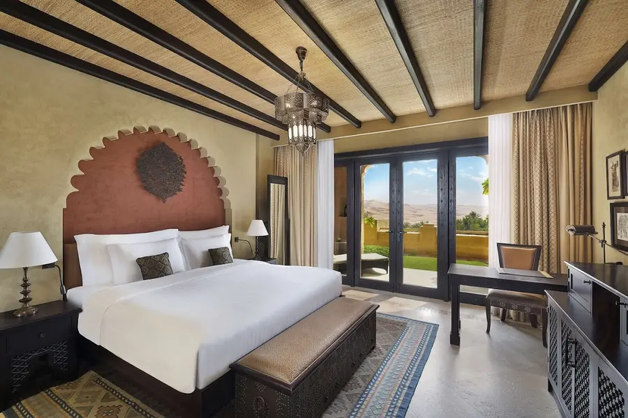 anantara-qasr-al-sarab-uae — dining