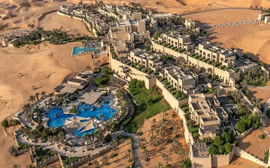 anantara-qasr-al-sarab-uae — pool