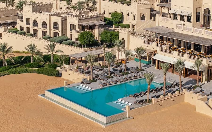 anantara-qasr-al-sarab-uae — room
