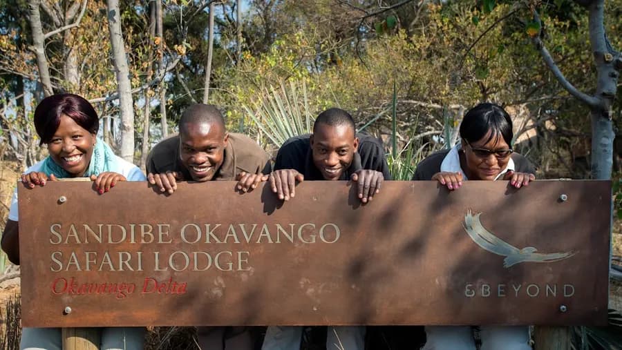 andbeyond-sandibe-okavango-botswana — room