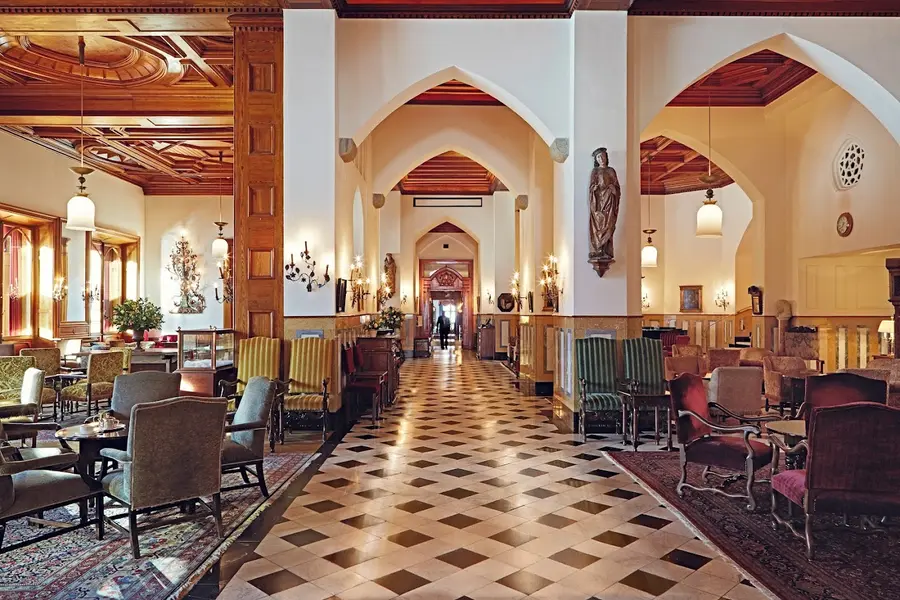 badrutts-palace-hotel-st-moritz-switzerland — dining