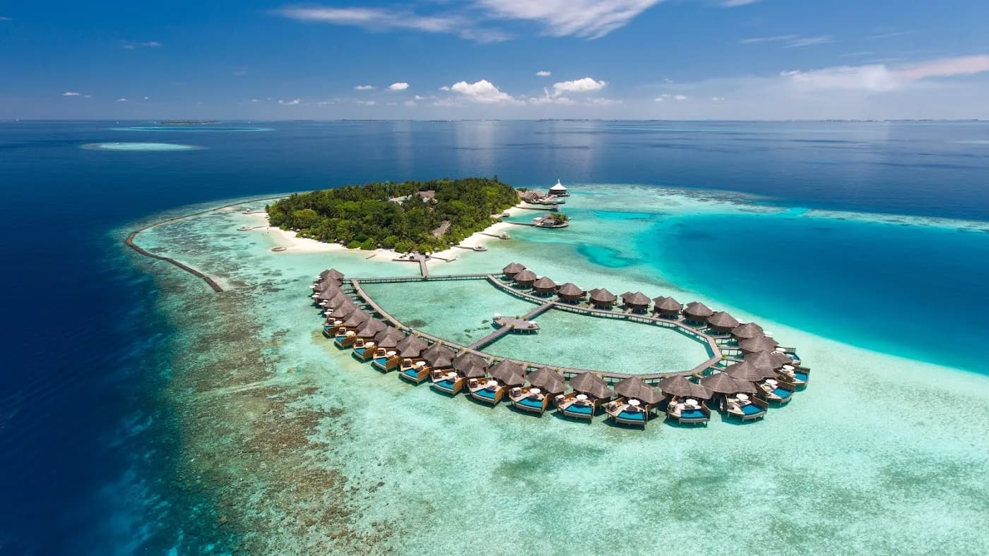 baros-maldives-resort β hero