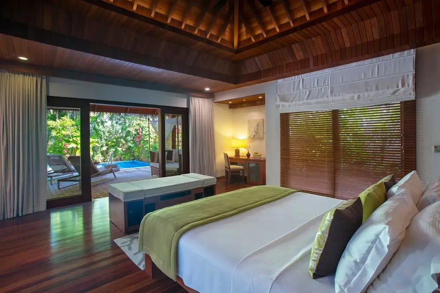 baros-maldives-resort — spa