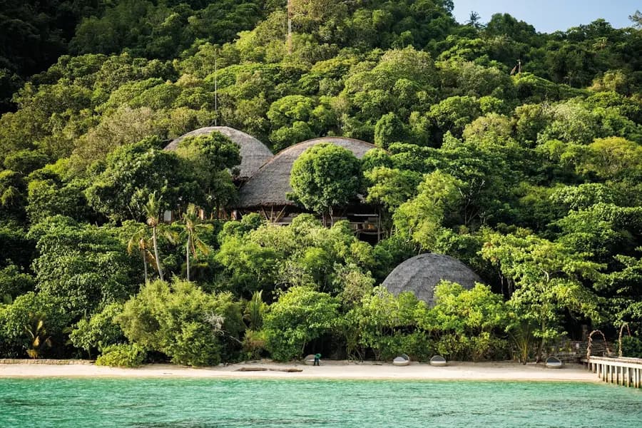 bawah-reserve-riau-indonesia — dining