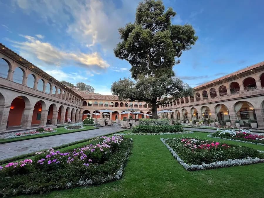 belmond-hotel-monasterio-peru — dining