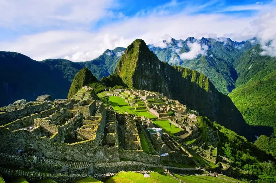 belmond-sanctuary-lodge-peru — room
