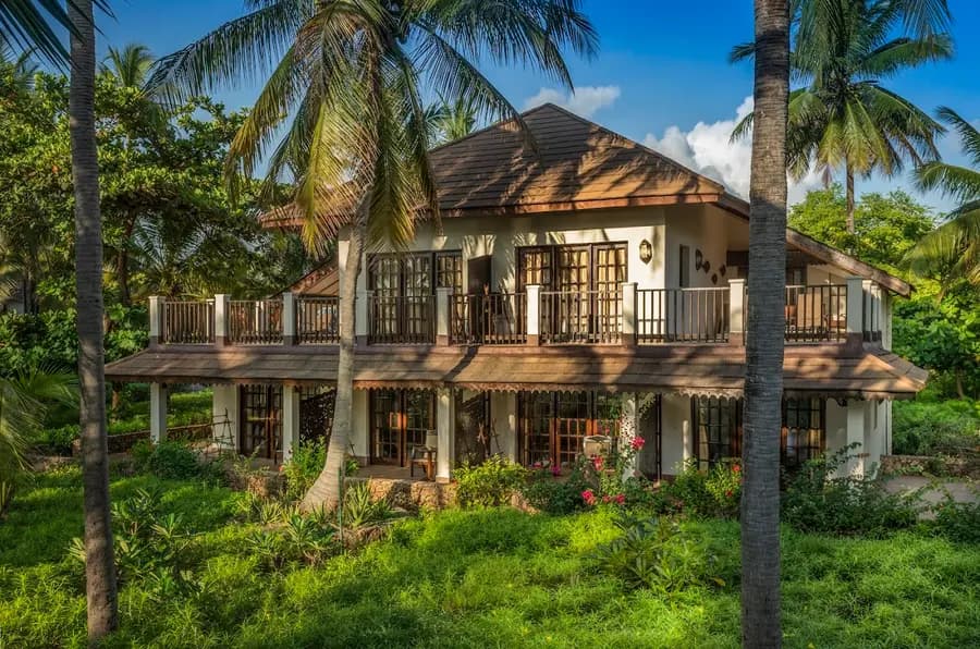 breezes-beach-club-zanzibar — room