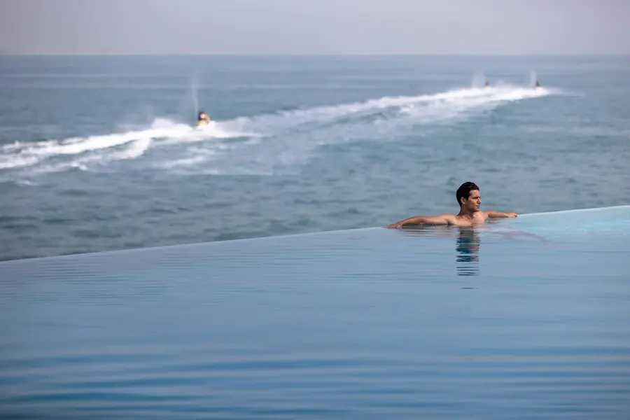 burj-al-arab-jumeirah-uae — pool