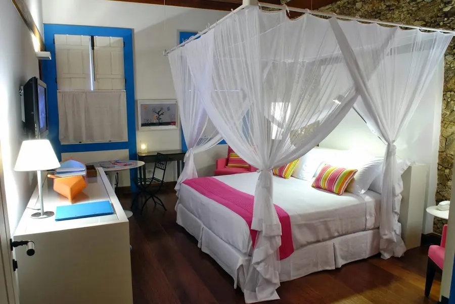 casa-turquesa-paraty-brazil — dining