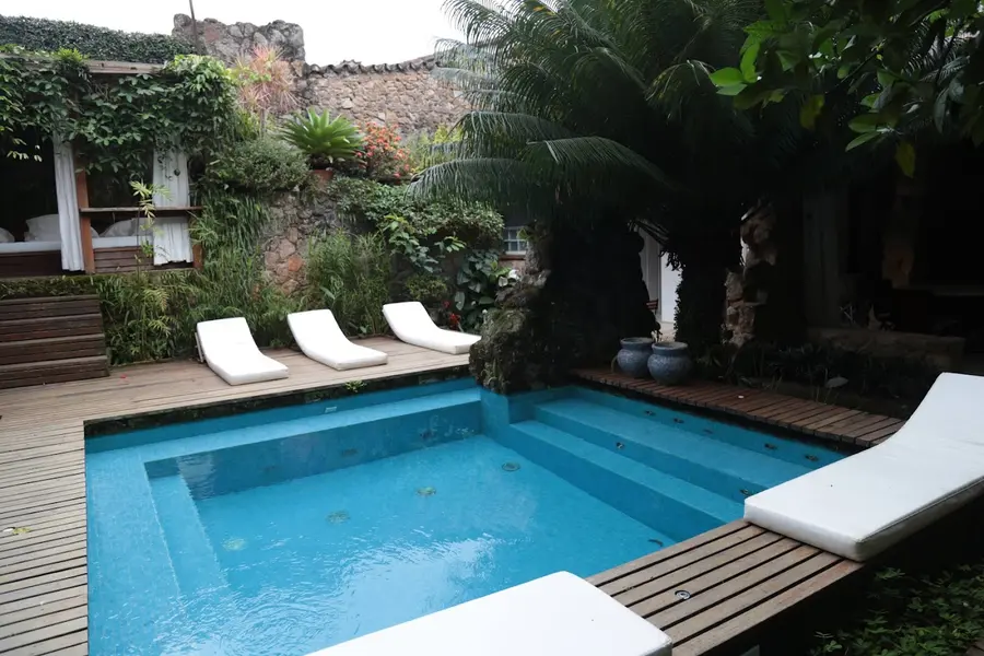 casa-turquesa-paraty-brazil — room