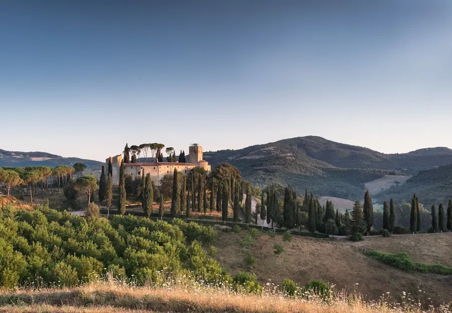 castello-di-reschio-umbria-italy — pool