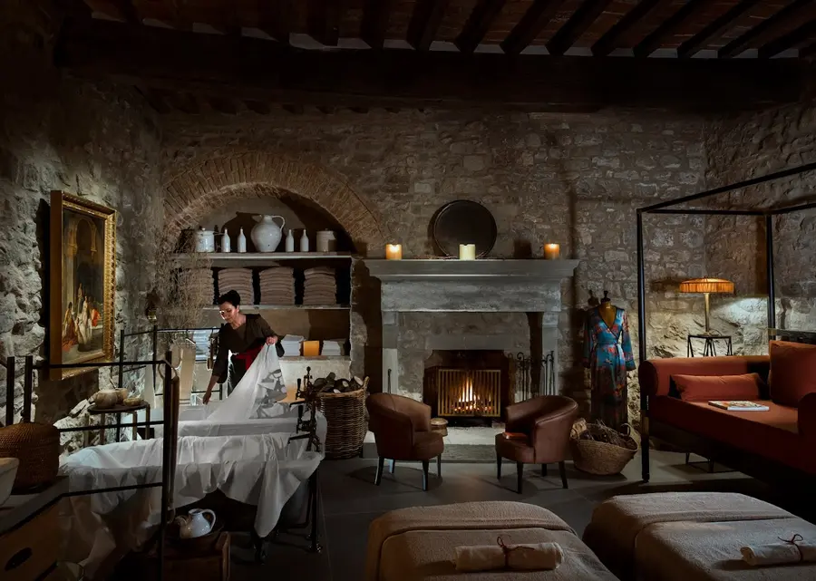 castello-di-reschio-umbria-italy — spa