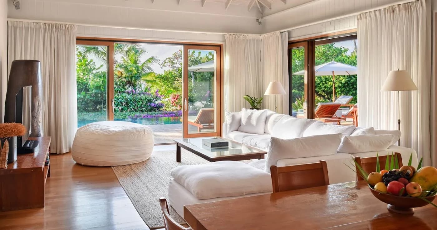 como-parrot-cay-turks-and-caicos — hero