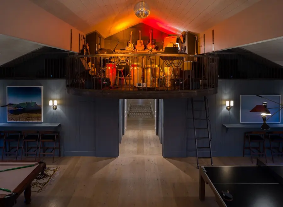 deplar-farm-fljot-valley-iceland — pool