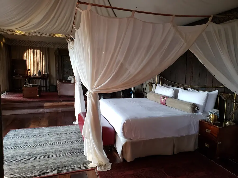 duba-plains-camp-great-plains-botswana — dining
