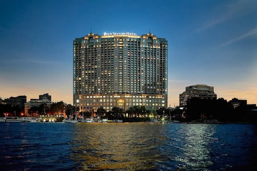 four-seasons-cairo-nile-plaza-egypt — dining