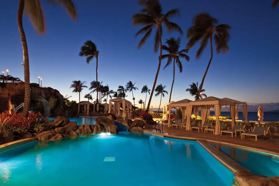 four-seasons-maui-hawaii — room