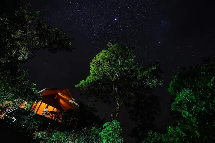 galapagos-safari-camp-galapagos — dining