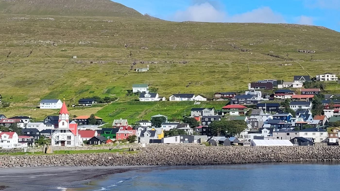 gjaargardur-guesthouse-faroe-islands — hero