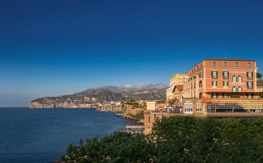 grand-hotel-excelsior-vittoria-amalfi — room