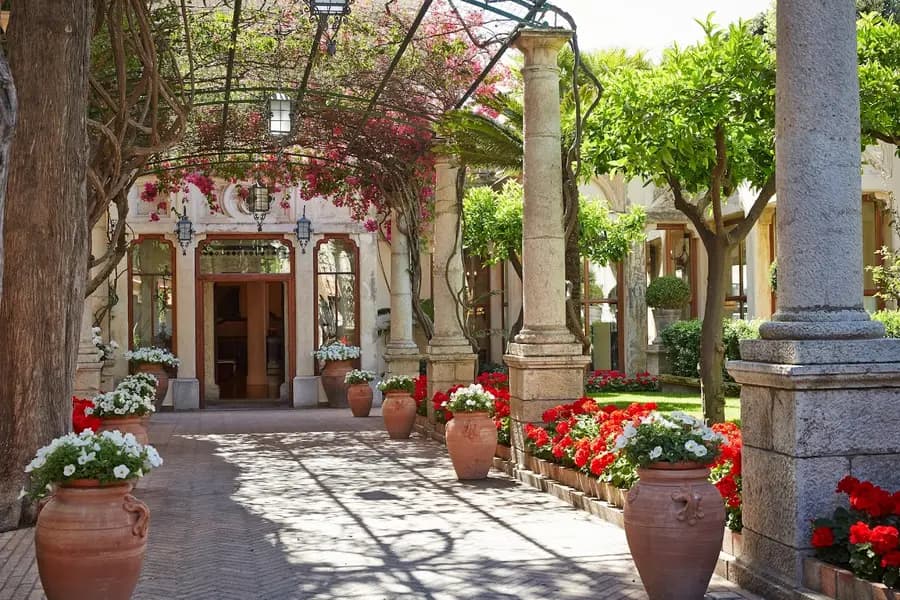 grand-hotel-timeo-sicily — room