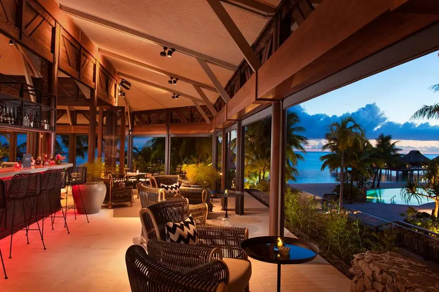 hilton-bora-bora-nui-resort-bora-bora — pool