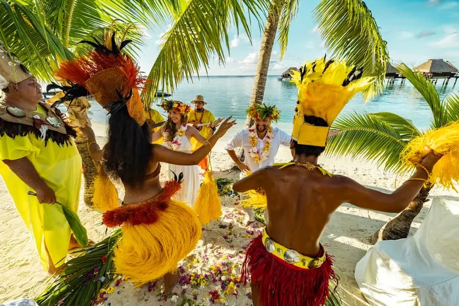 hilton-moorea-lagoon-resort-french-polynesia — room